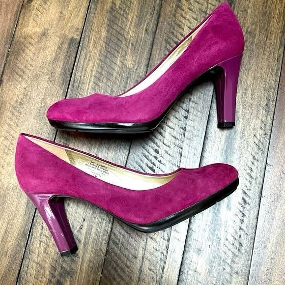 ANNE KLEIN FUSHIA SUEDE PUMP - Picture 2 of 14